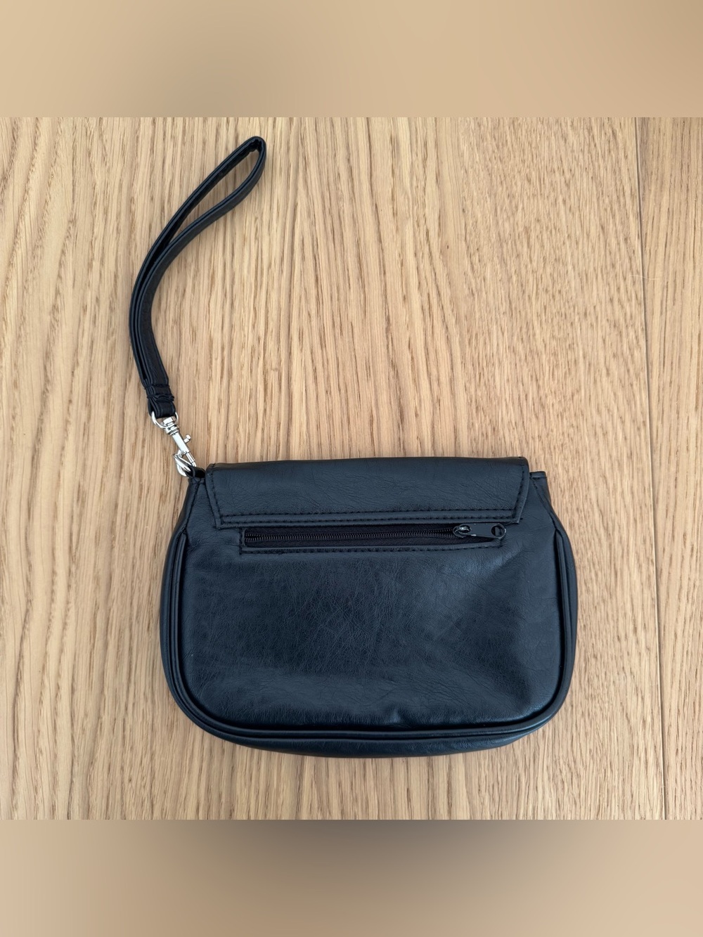 Black Women's Wristlet Clutch Bag - Picture 2 of 6